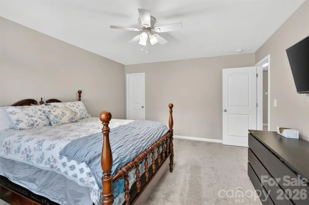 1200 Catawba Run Lowell, NC 28098