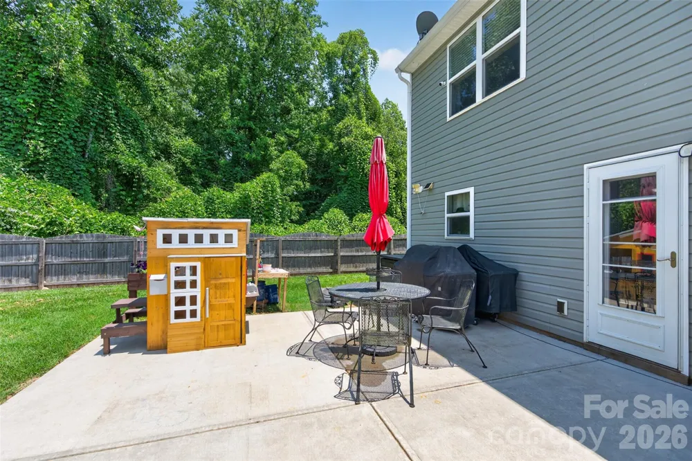 1200 Catawba Run Lowell, NC 28098