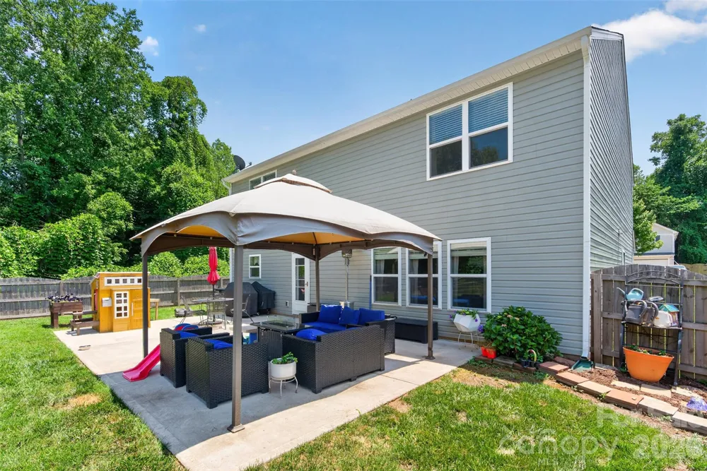 1200 Catawba Run Lowell, NC 28098