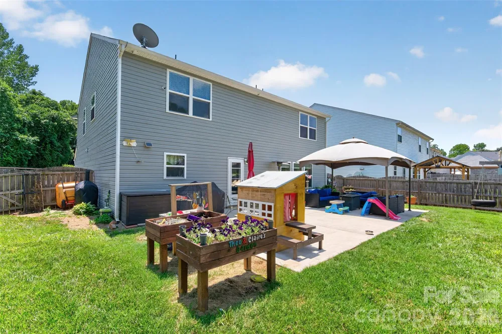 1200 Catawba Run Lowell, NC 28098