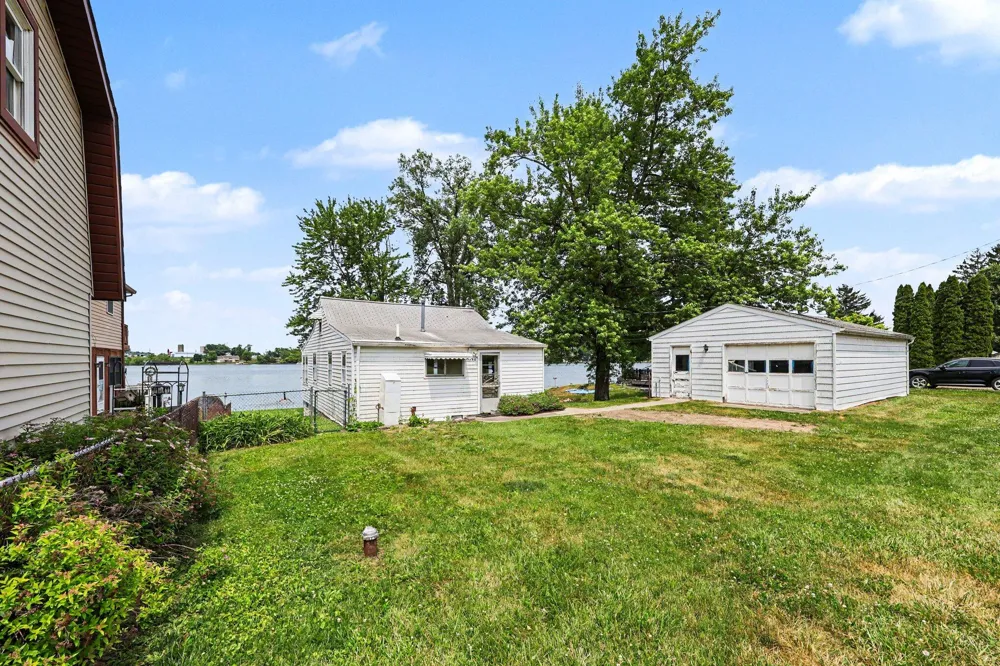 11968 Elmdale Drive Manchester, MI 48158