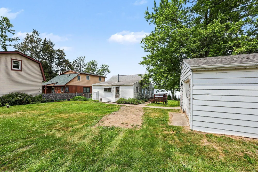 11968 Elmdale Drive Manchester, MI 48158