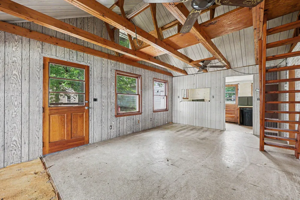 11968 Elmdale Drive Manchester, MI 48158