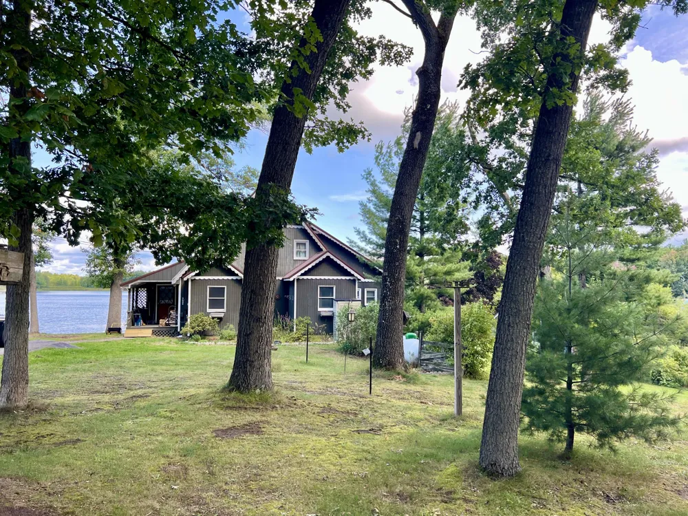 7832 E US Highway 10 Branch, MI 49402