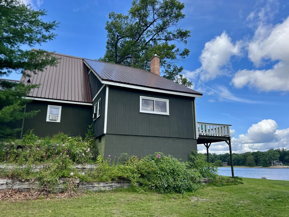 7832 E US Highway 10 Branch, MI 49402