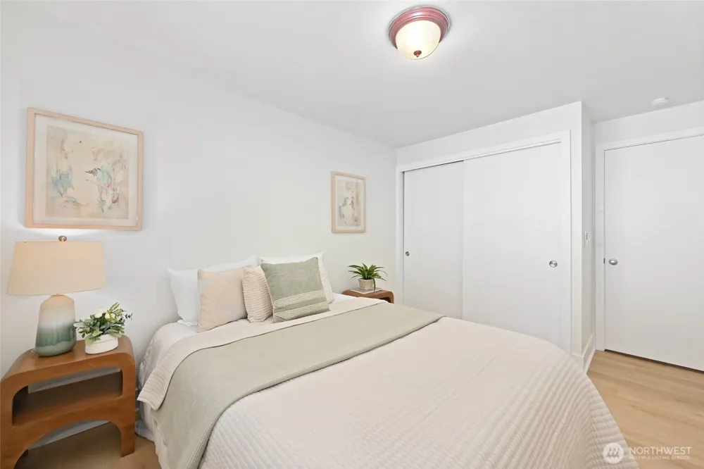 4219 Whitman Avenue #4 Seattle, WA 98103