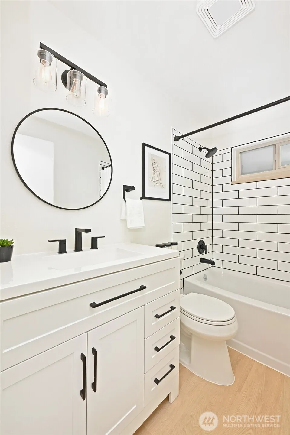 4219 Whitman Avenue #4 Seattle, WA 98103