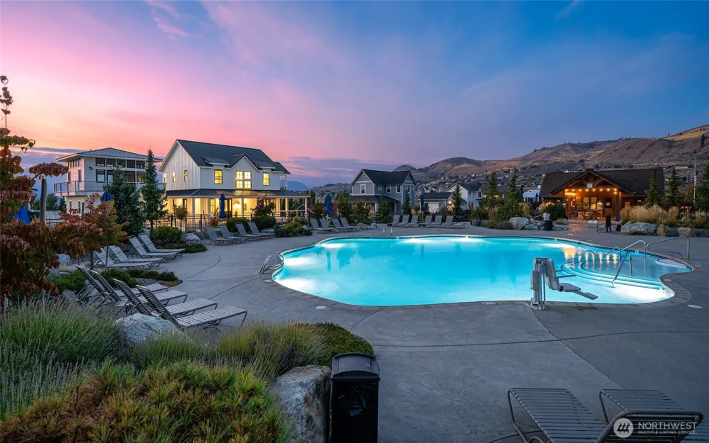 1325 Dragonfly Court Chelan, WA 98816