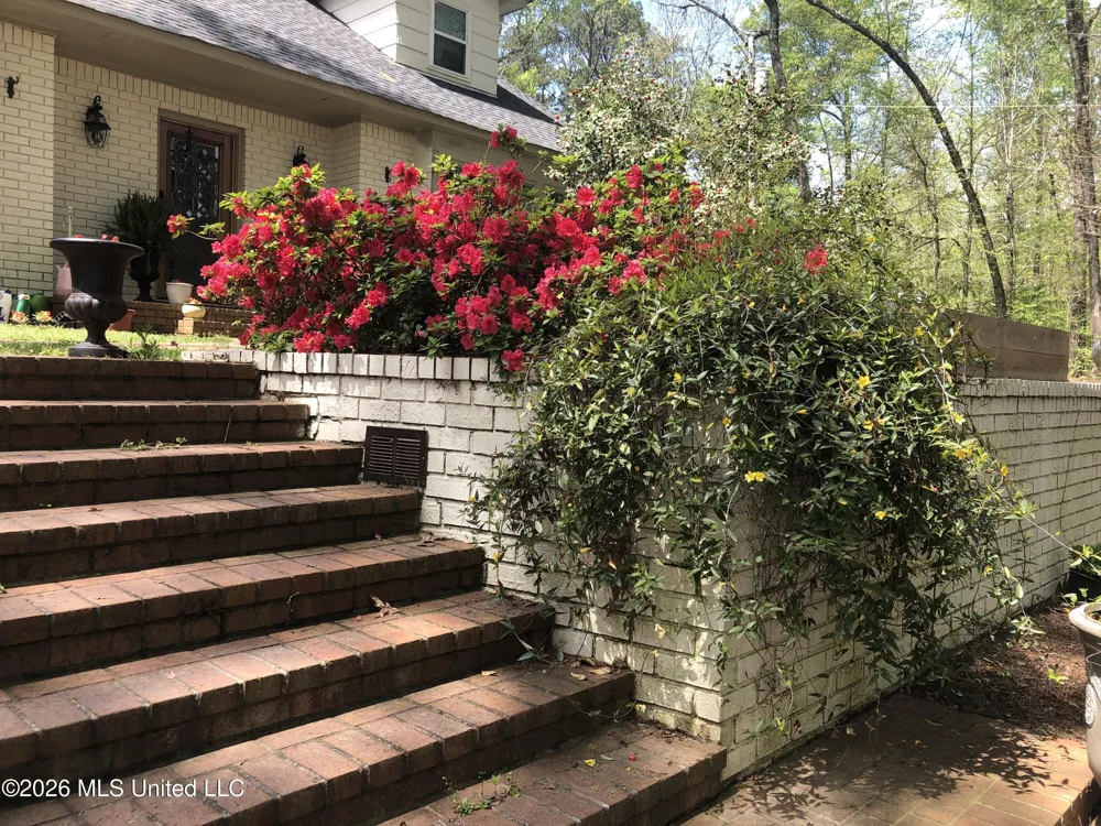 433 Church Street Florence, MS 39073