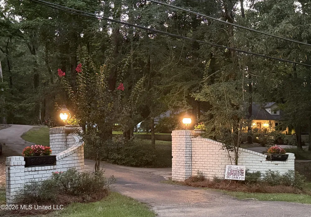 433 Church Street Florence, MS 39073