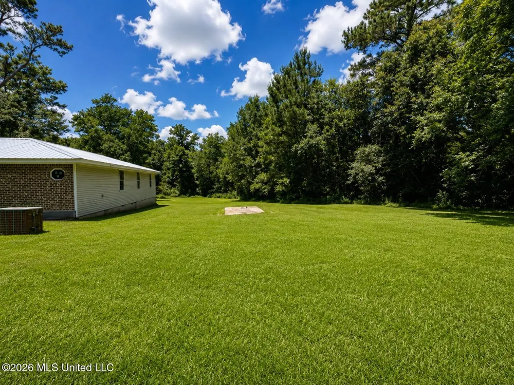 125 7th Avenue Carriere, MS 39426