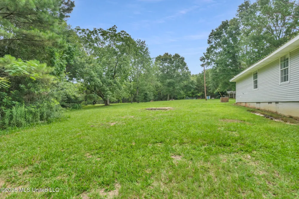 125 7th Avenue Carriere, MS 39426