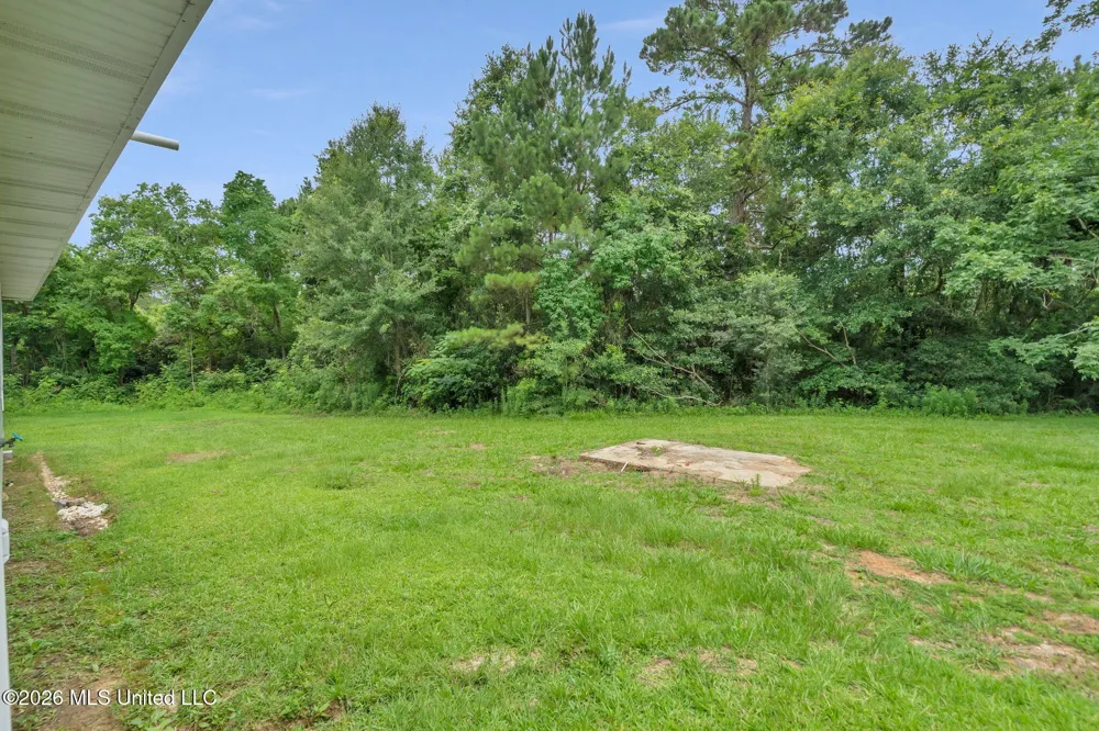 125 7th Avenue Carriere, MS 39426