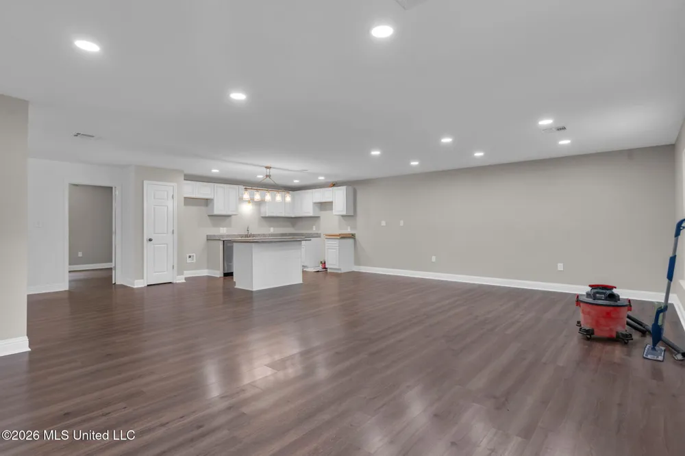 125 7th Avenue Carriere, MS 39426