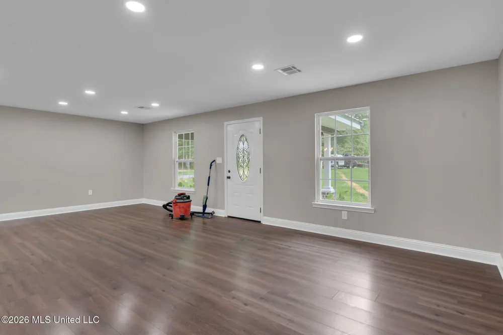 125 7th Avenue Carriere, MS 39426