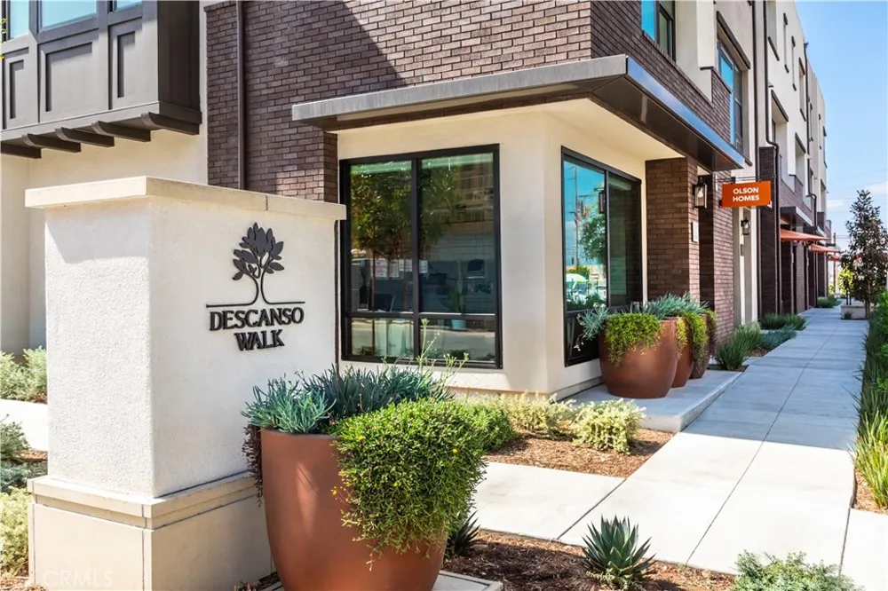 1032 Foothill Boulevard Claremont, CA 91711