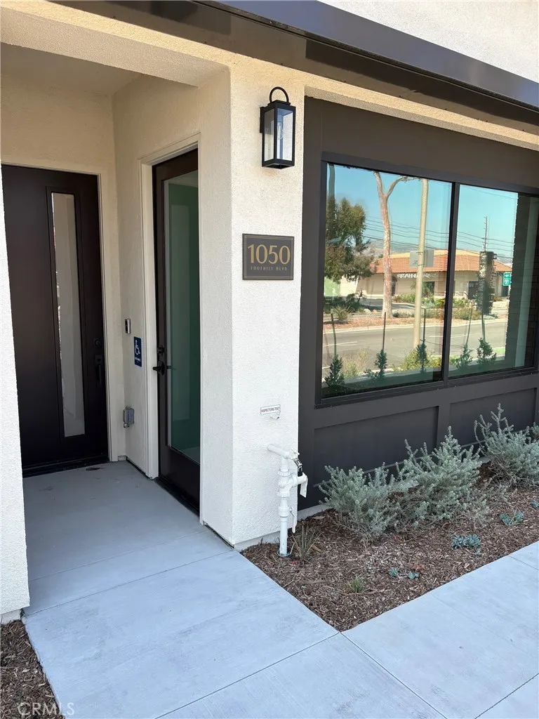 1032 Foothill Boulevard Claremont, CA 91711