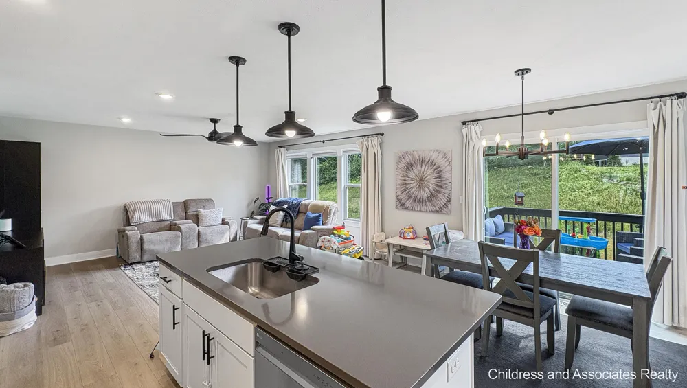 1551 Wales Road SE Lowell, MI 49331