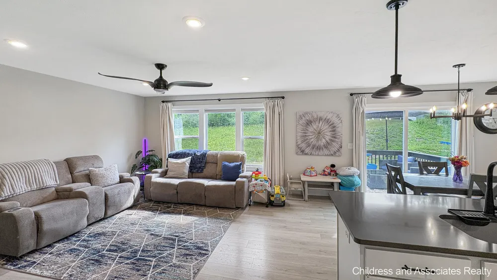 1551 Wales Road SE Lowell, MI 49331