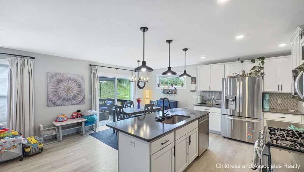 1551 Wales Road SE Lowell, MI 49331