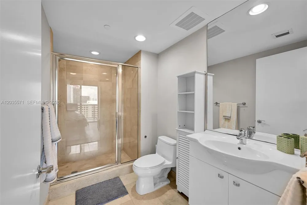 1850 S Ocean Dr #1907 Hallandale Beach, FL 33009