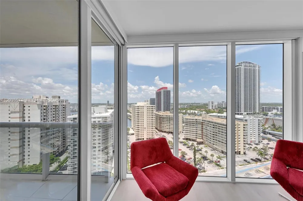 1850 S Ocean Dr #1907 Hallandale Beach, FL 33009