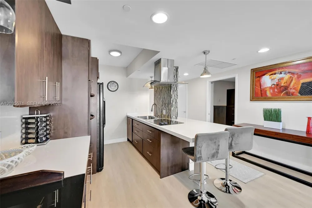 1850 S Ocean Dr #1907 Hallandale Beach, FL 33009