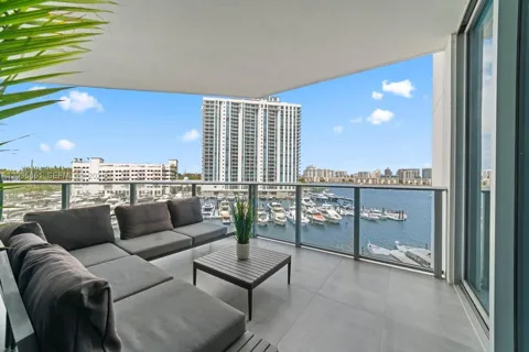 17111 Biscayne Blvd #503