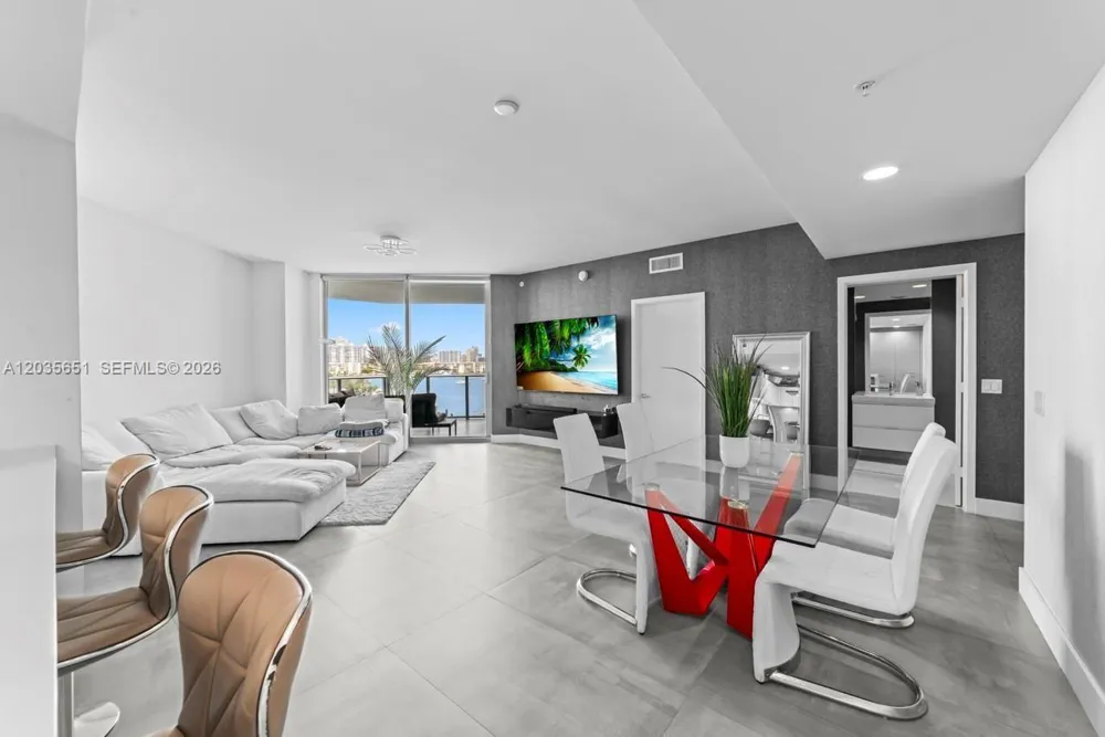 17111 Biscayne Blvd #503 North Miami Beach, FL 33160