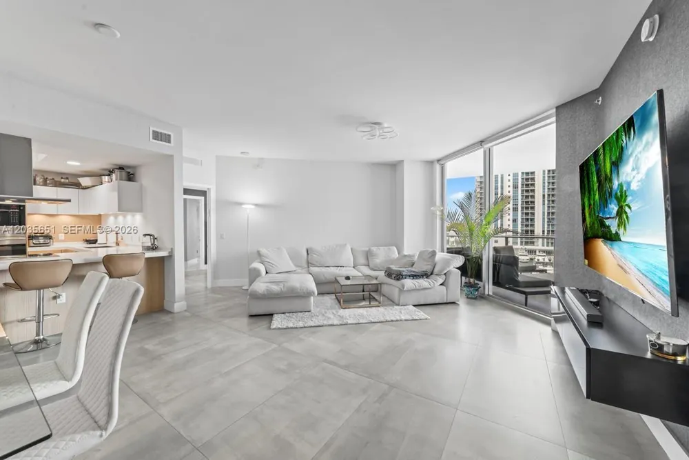 17111 Biscayne Blvd #503 North Miami Beach, FL 33160