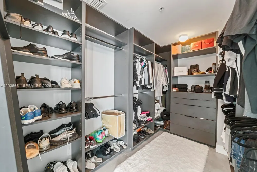 17111 Biscayne Blvd #503 North Miami Beach, FL 33160