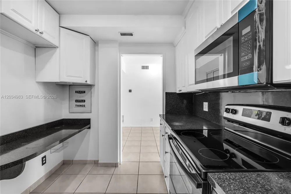 9381 E Bay Harbor Dr #504N Bay Harbor Islands, FL 33154