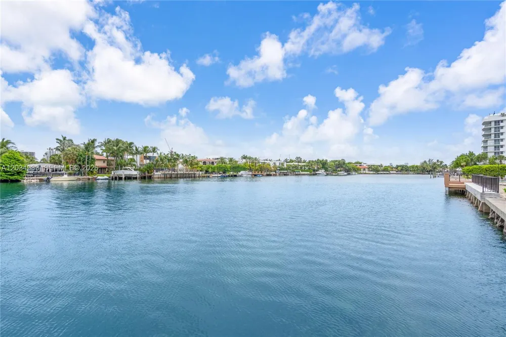 9381 E Bay Harbor Dr #504N Bay Harbor Islands, FL 33154