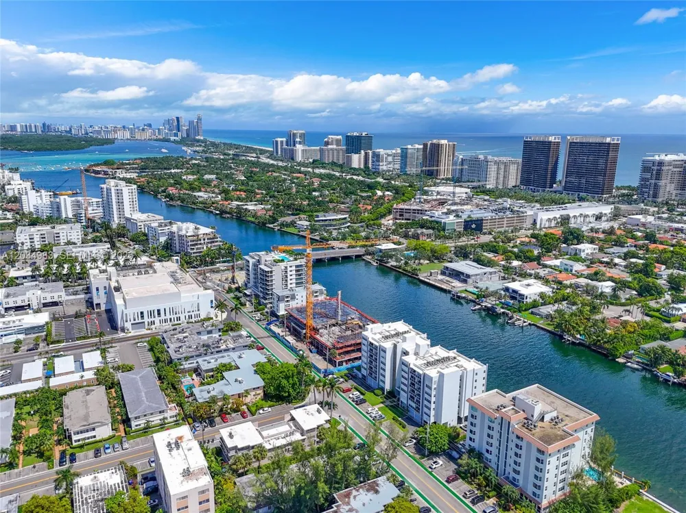 9381 E Bay Harbor Dr #504N Bay Harbor Islands, FL 33154