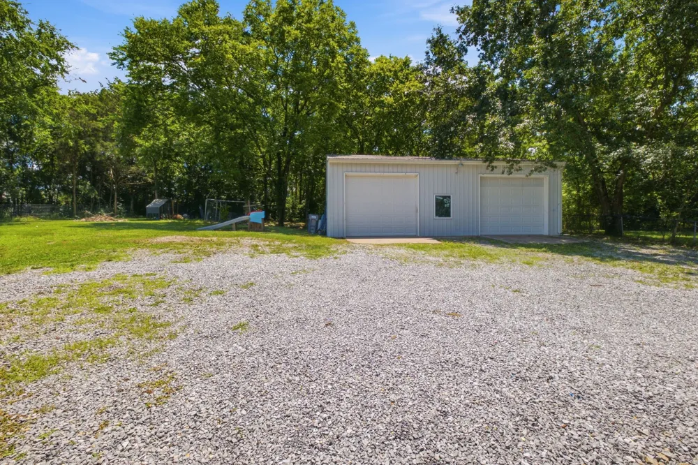 1024 Lynndale Dr Castalian Springs, TN 37031