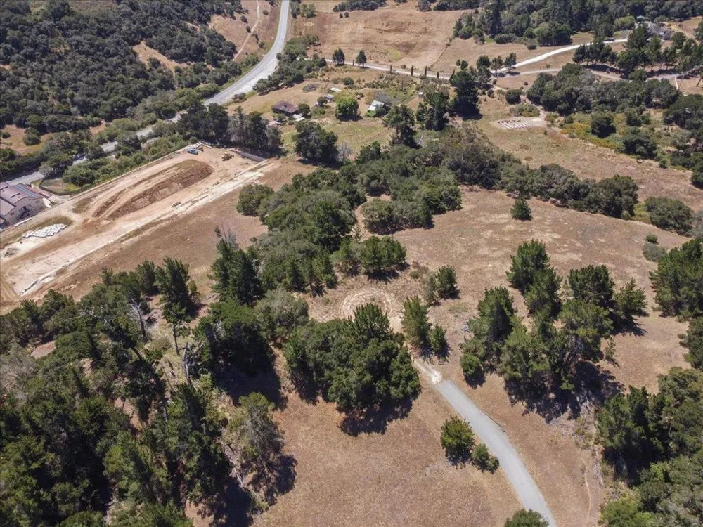 8741 Eagles Roost Road Salinas, CA 93907