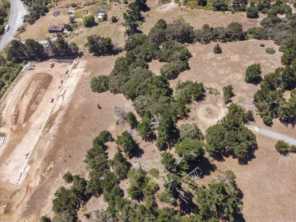 8741 Eagles Roost Road Salinas, CA 93907