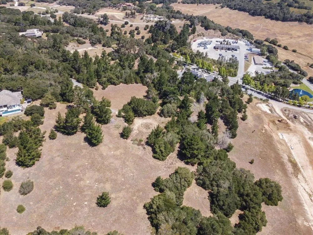 8741 Eagles Roost Road Salinas, CA 93907