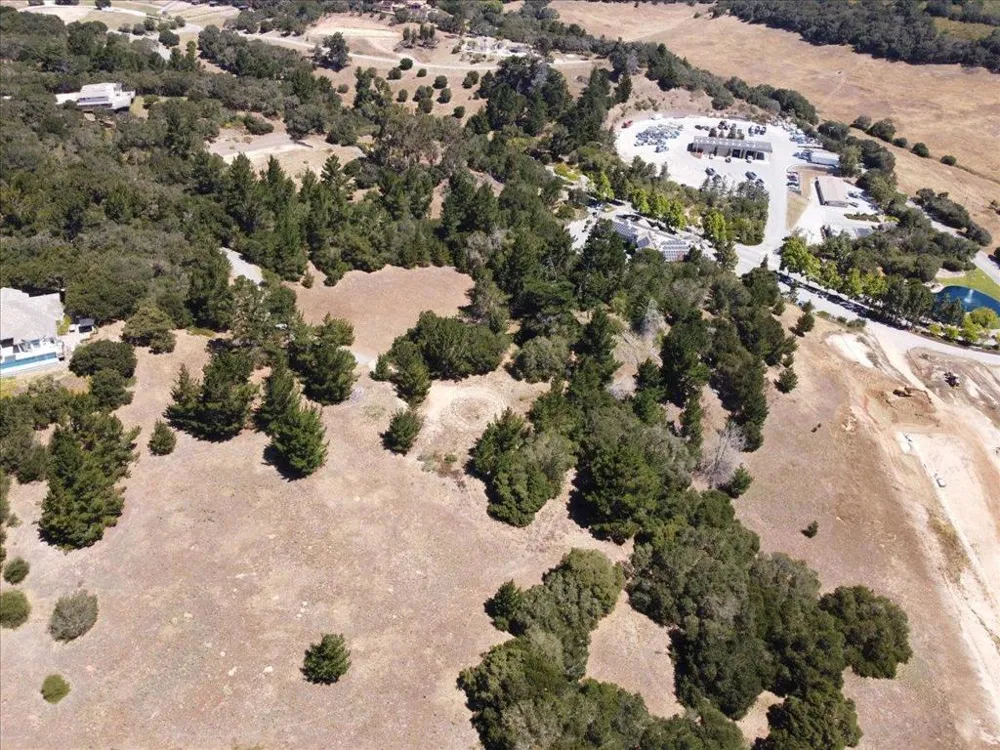 8741 Eagles Roost Road Salinas, CA 93907