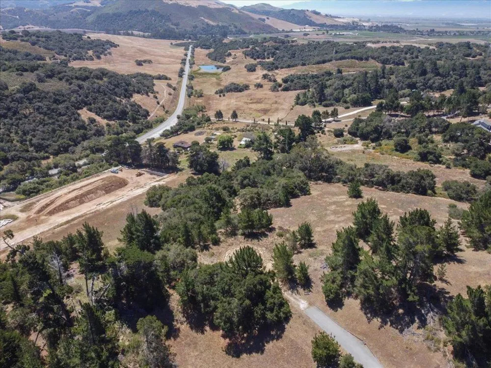 8741 Eagles Roost Road Salinas, CA 93907