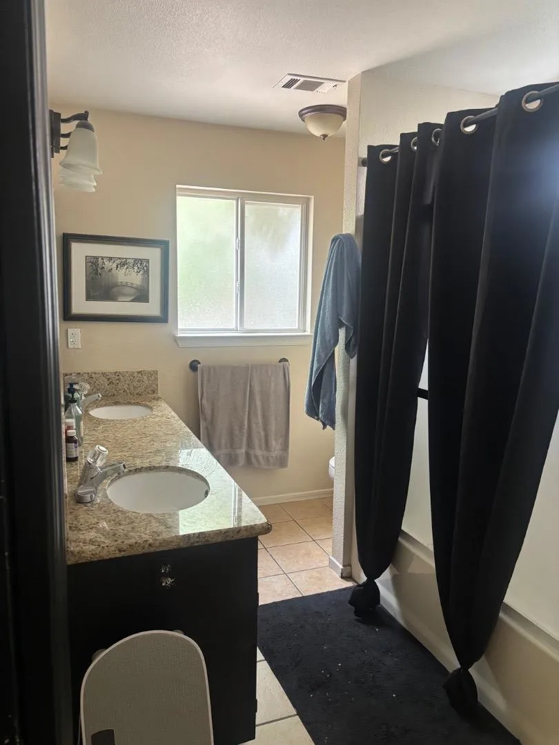 3816 E Acequia Avenue Visalia, CA 93292