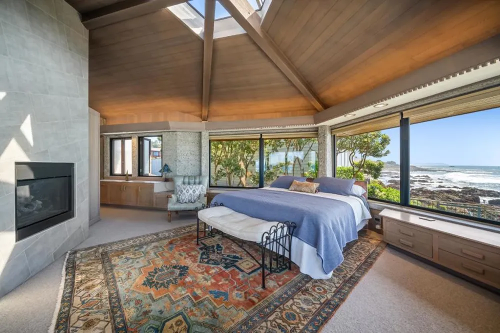 2431 Sherwood Drive Cambria, CA 93428