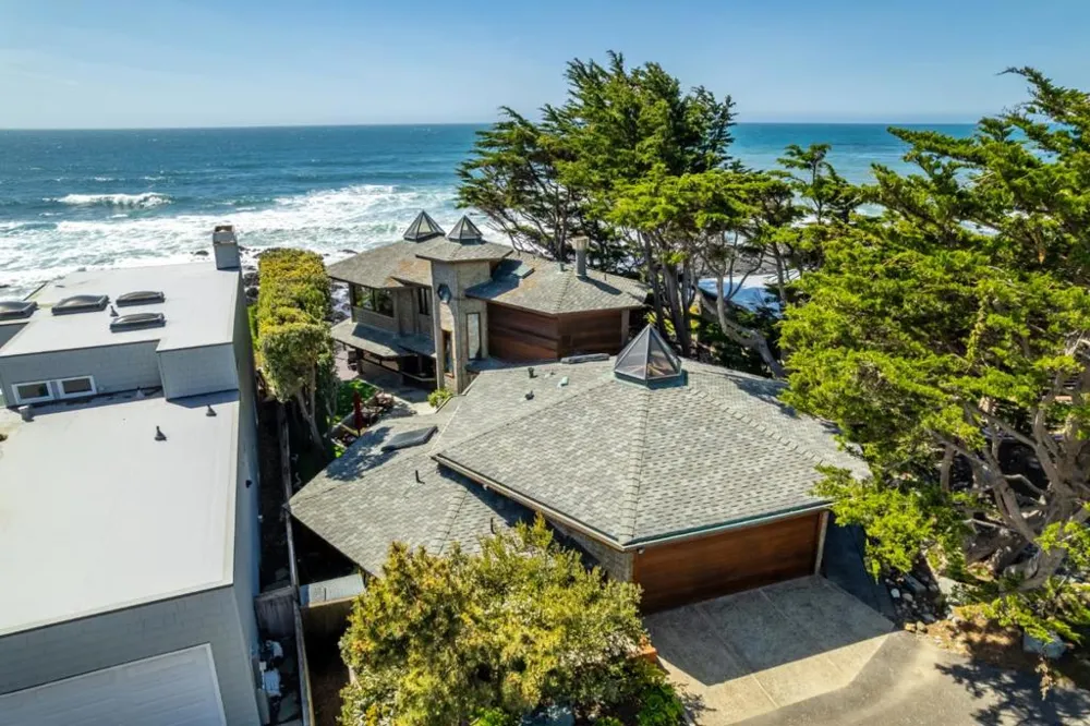 2431 Sherwood Drive Cambria, CA 93428