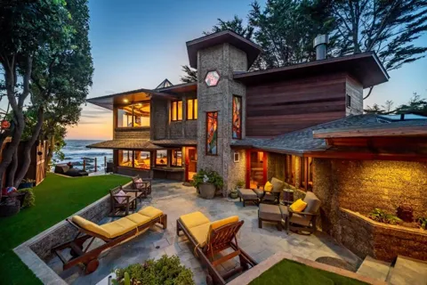 2431 Sherwood Drive