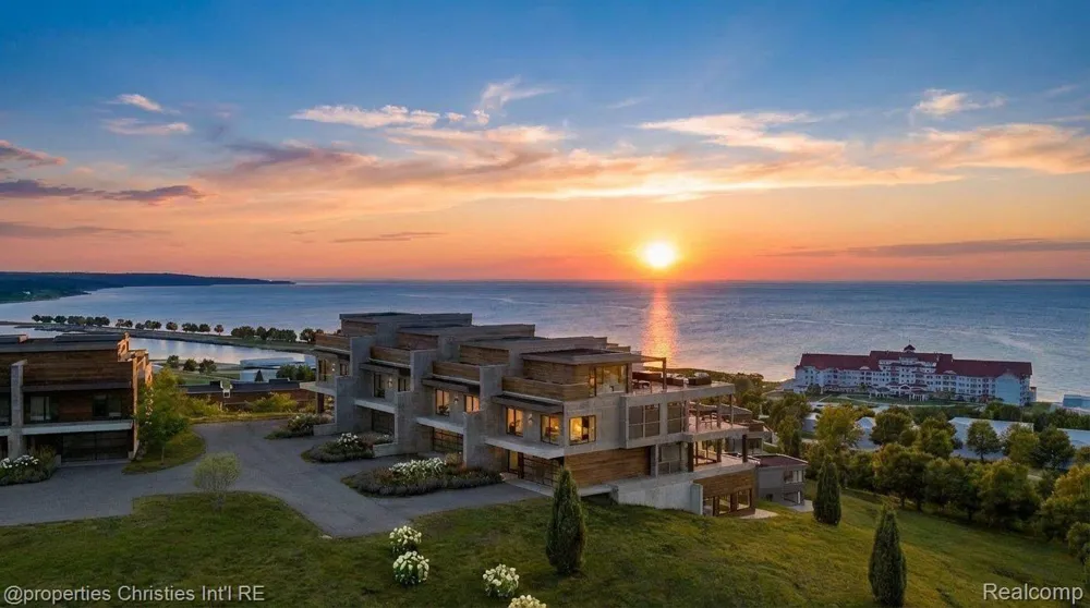 3575 Charlevoix Avenue #25 Resort Township, MI 49770