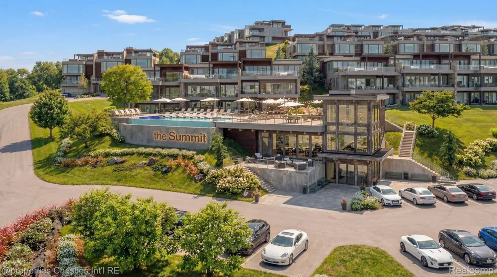 3575 Charlevoix Avenue #25 Resort Township, MI 49770