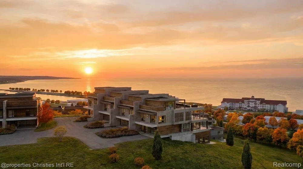 3575 Charlevoix Avenue #25 Resort Township, MI 49770