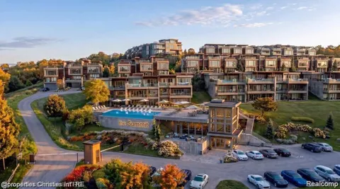 3575 Charlevoix Avenue #5