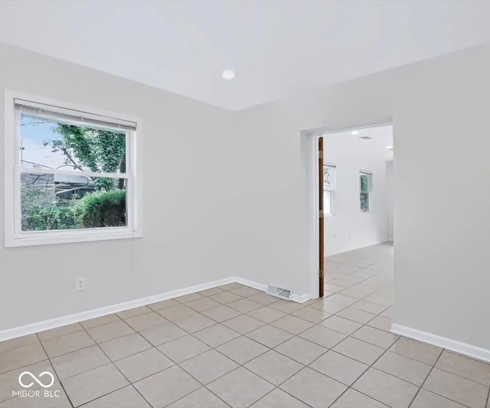 824 S Eastside Drive Bloomington, IN 47401
