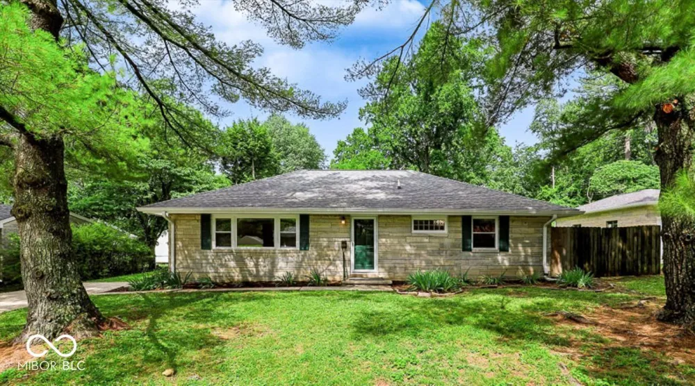 824 S Eastside Drive Bloomington, IN 47401